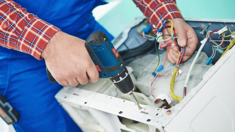 Beylikdüzü Siemens Siemens çamaşır makinesi kart tamiri – Su almama arızası orijinal parça ile giderildi. - Teknik servis örneği